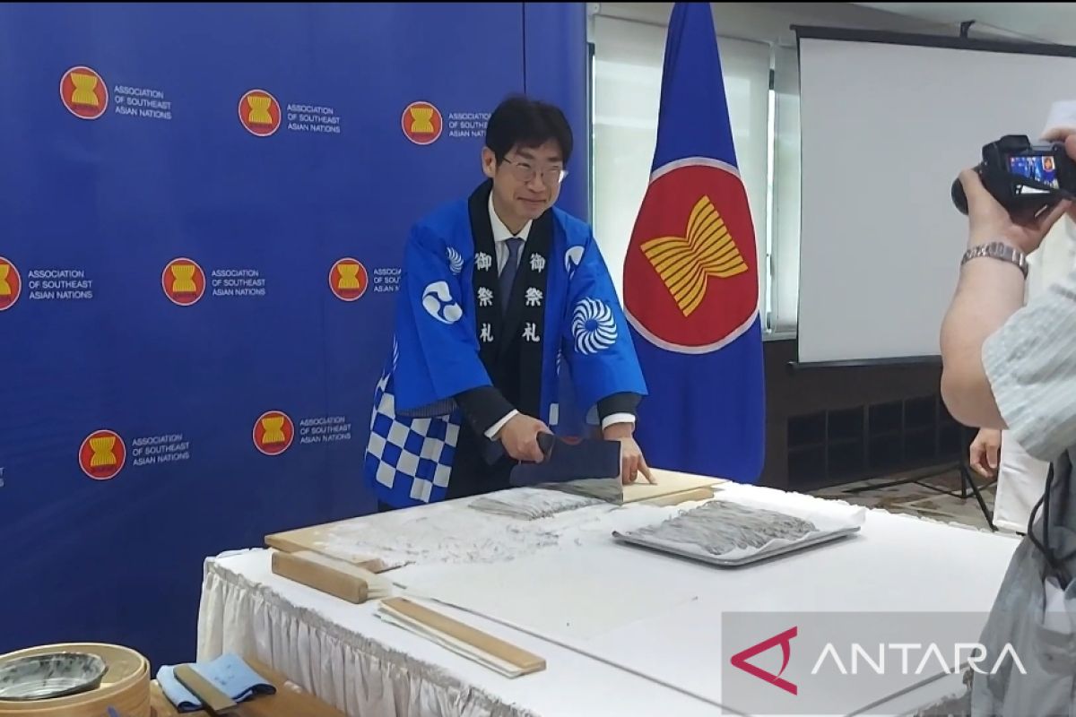 Ambassador promotes culinary arts before anniversary of Japan-ASEAN