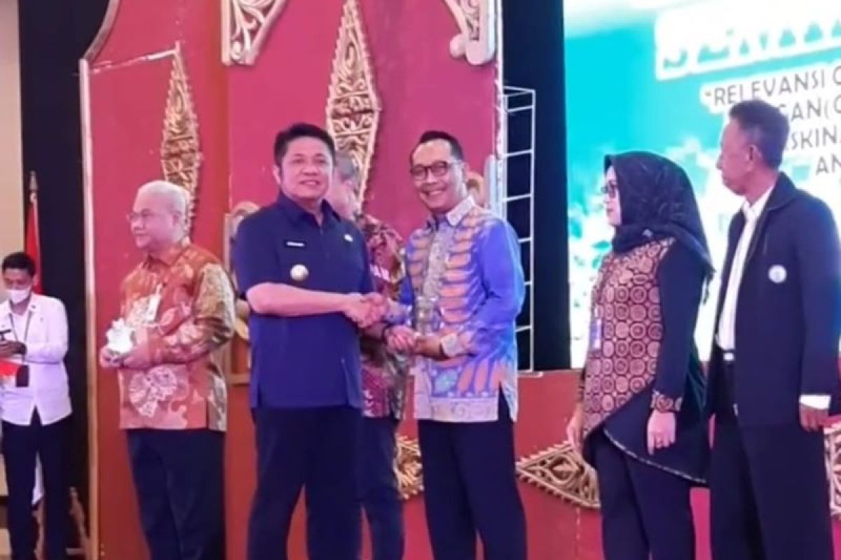 Dukung program Gerakan Sumsel Mandiri Pangan, PT OKI Pulp & Paper Mills dapat penghargaan