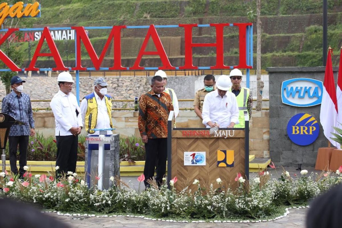 Presiden RI Joko Widodo Resmikan Proyek WIKA Bendungan Sukamahi
