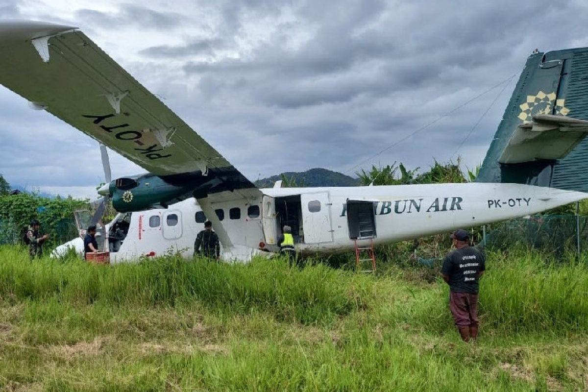 Pesawat Rimbun Air PK-OTY tergelincir di Moenamani Papua Tengah