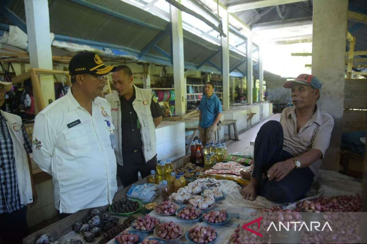 TPID Buton lakukan sidak pasar jelang Natal-Tahun Baru