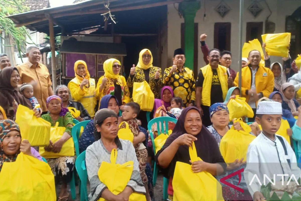 Golkar Jatim renovasi rumah korban puting beliung di Pasuruan