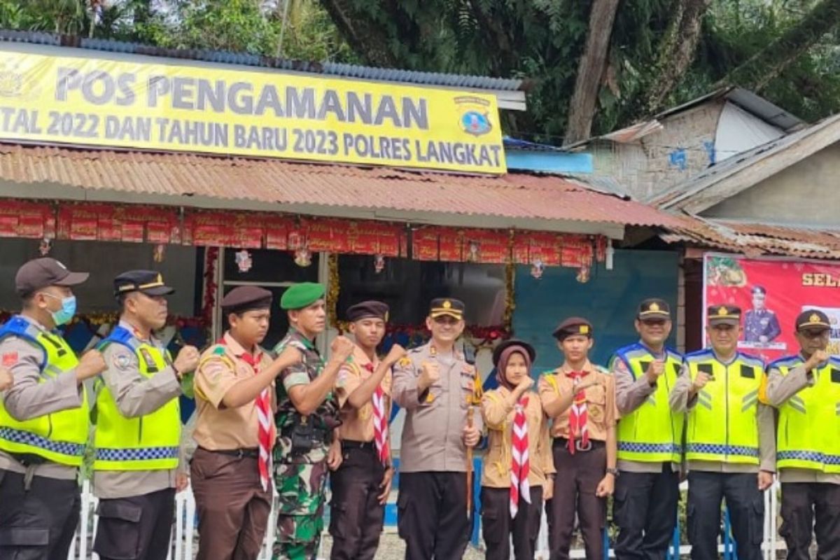 Kapolres Langkat cek pos pengamanan Bukit Lawang