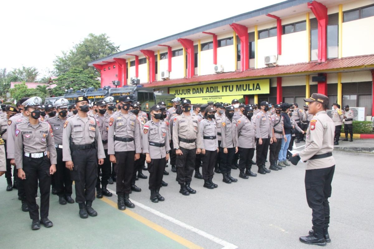 Polisi perketat pengamanan gereja saat ibadah Natal di Batam