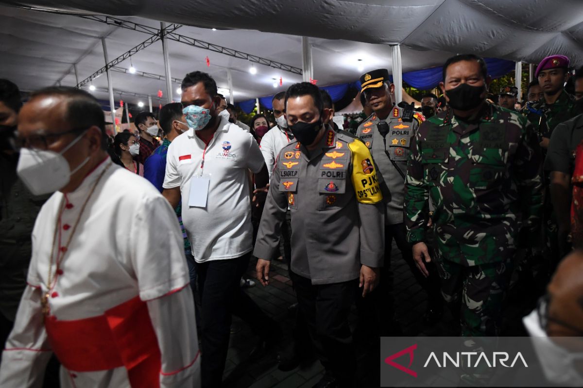 Kapolri dan Panglima TNI cek pelaksanaan Natal di Katedral Jakarta
