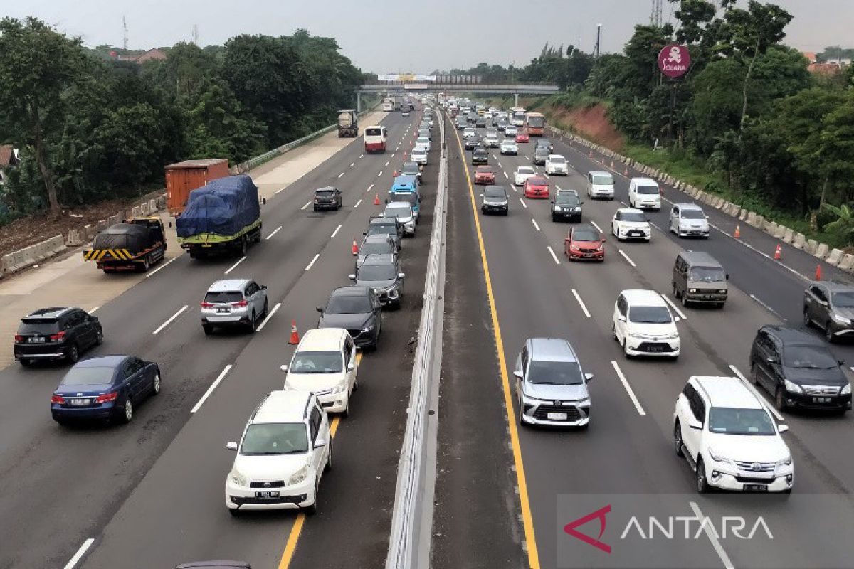Korlantas Polri berlakukan contraflow di tol Jakarta-Cikampek