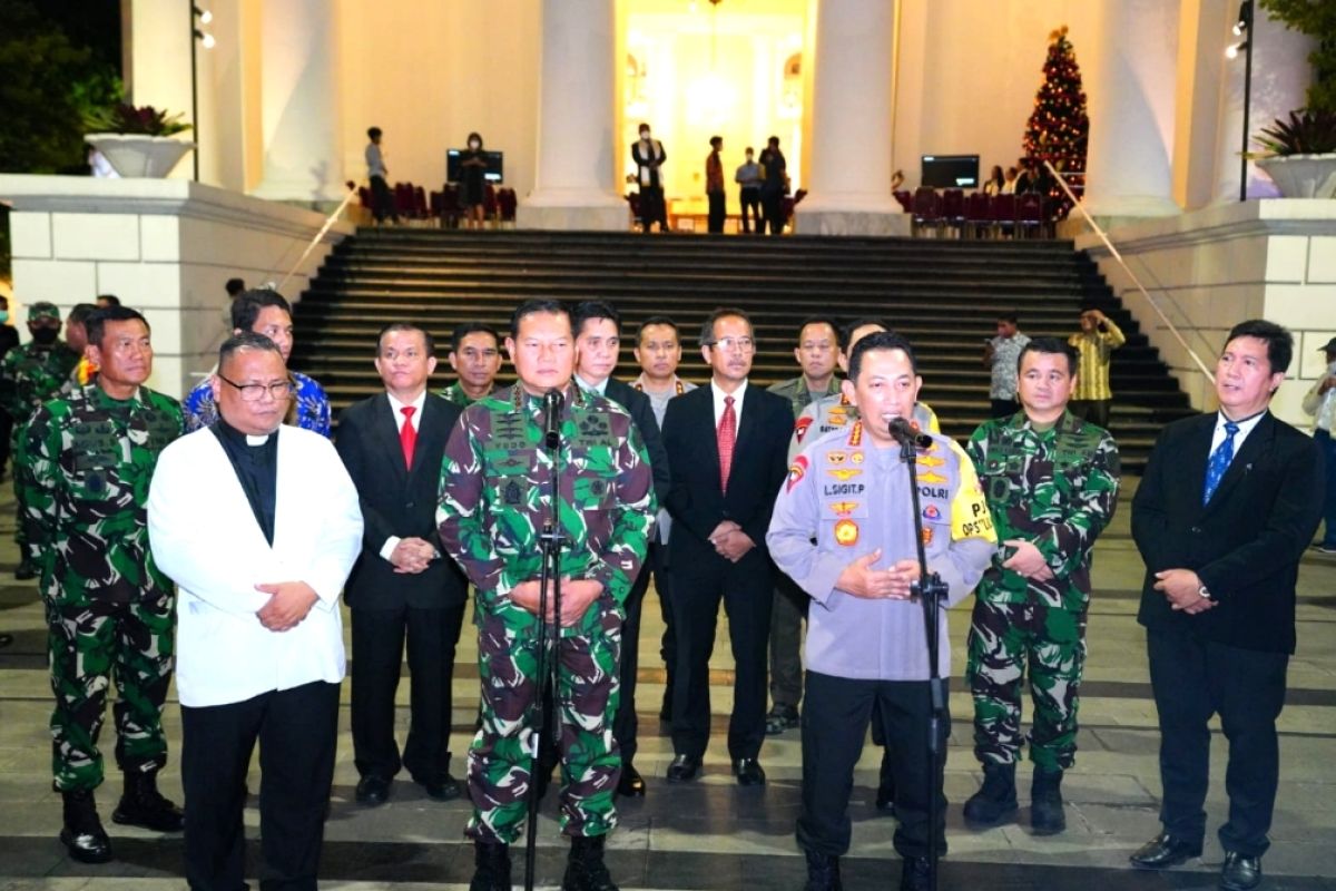 Tinjau gereja, Kapolri pastikan TNI-Polri beri rasa aman pada Natal dan Tahun Baru