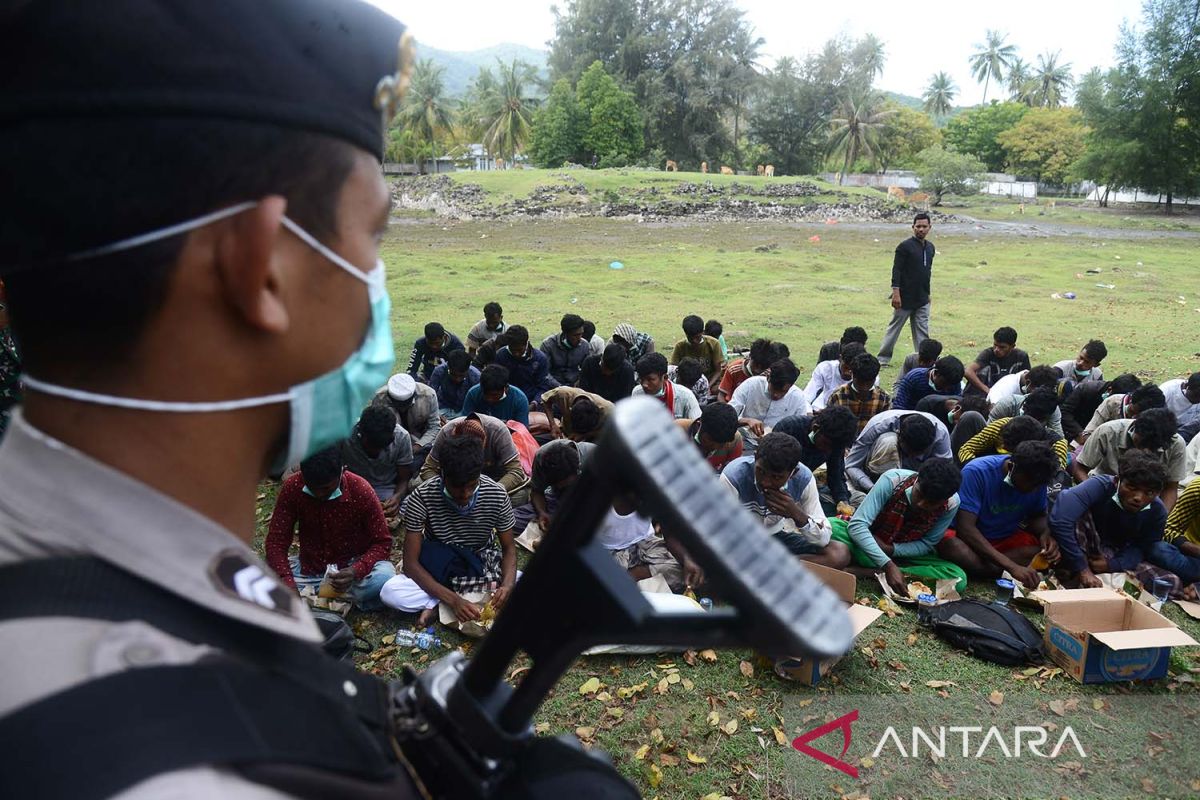 Imigran Rohingya terdampar di Aceh Besar