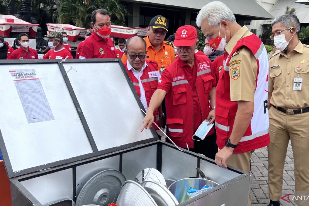 Ganjar ingatkan warga tetap kontrol diri terkait berakhirnya PPKM