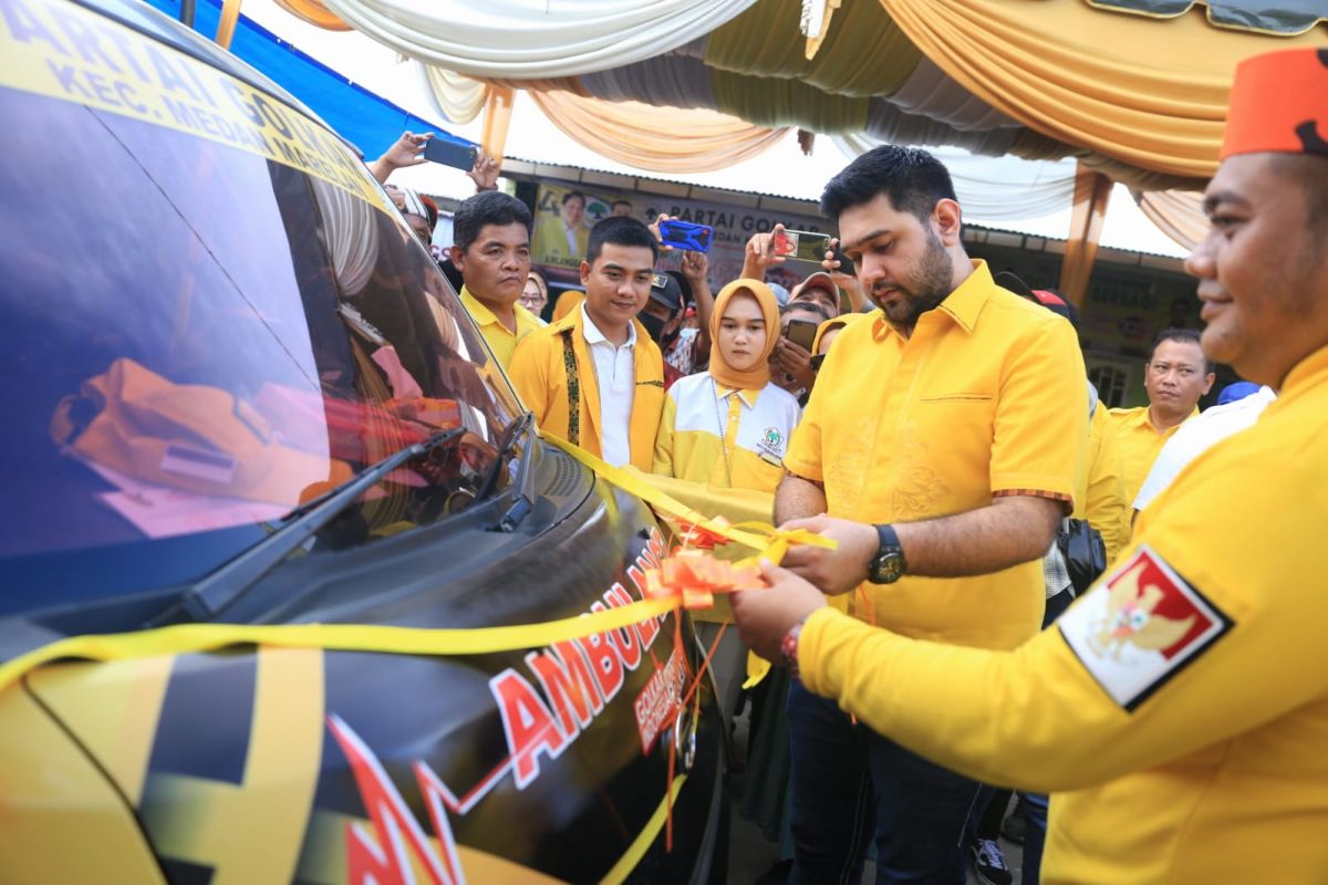 Berbagi 1.000 paket sembako, Golkar Kota Medan launching ambulans dan kendaraan operasional