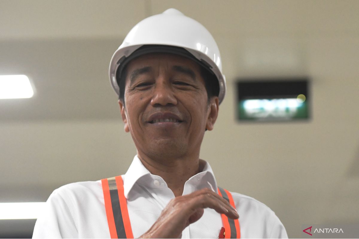 Keppres penghentian PPKM tergantung kajian sero survei, kata Jokowi