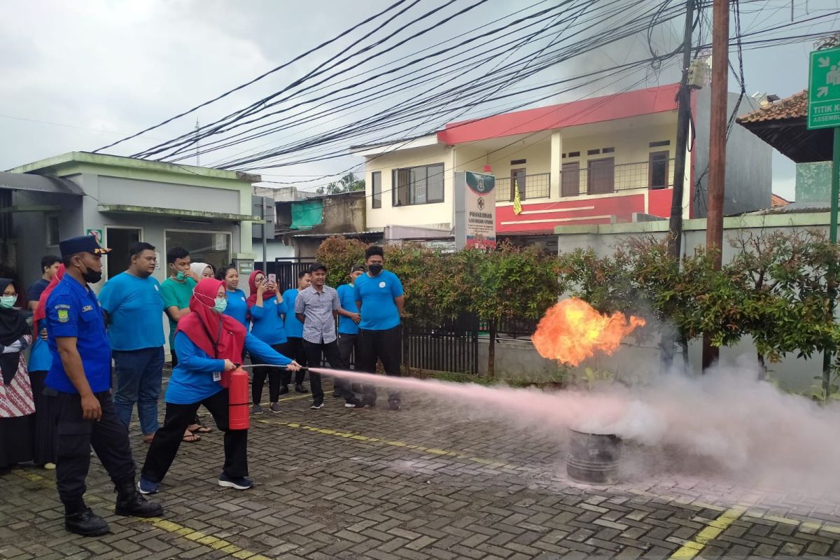 Dinkes Kota Tangerang gandeng BPBD latih pegawai tangani bencana kebakaran