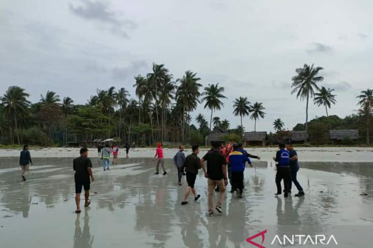 Petugas temukan jasad remaja yang tenggelam di Pantai Trikora 4 Bintan