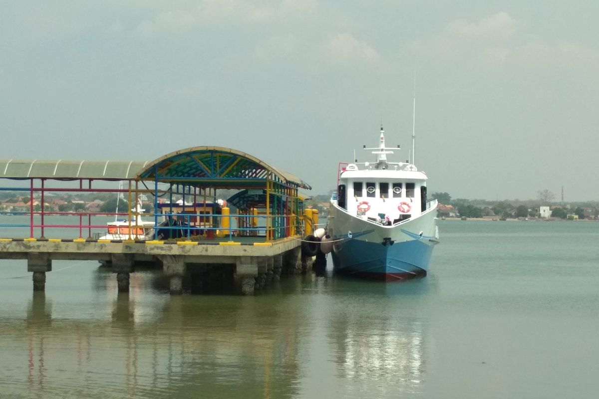 Wisatawan Karimunjawa Jepara yang diangkut kapal Pelni capai 490 orang