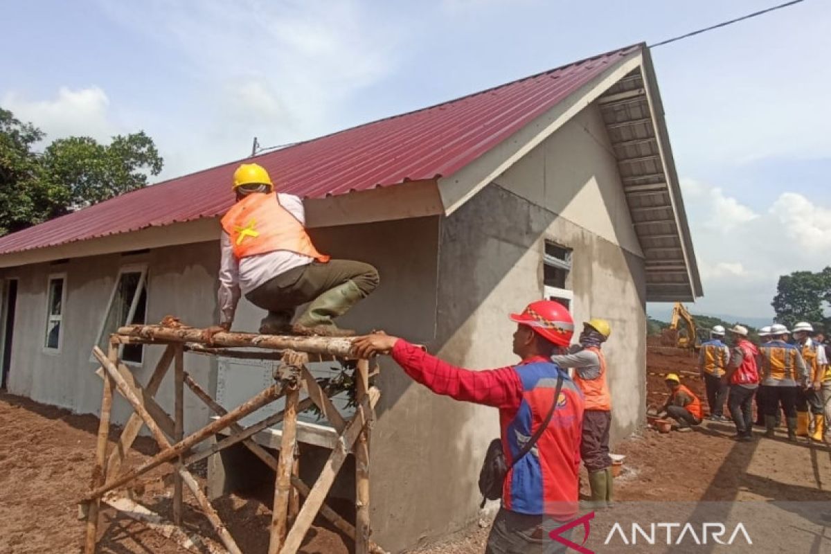 Rumah untuk korban gempa Cianjur yang direlokasi sebagian sudah siap