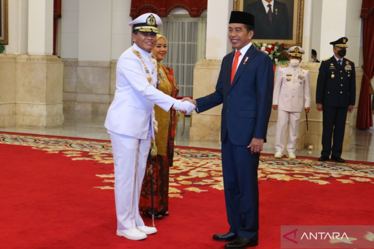 President Jokowi inaugurates Muhammad Ali as Navy chief of staff