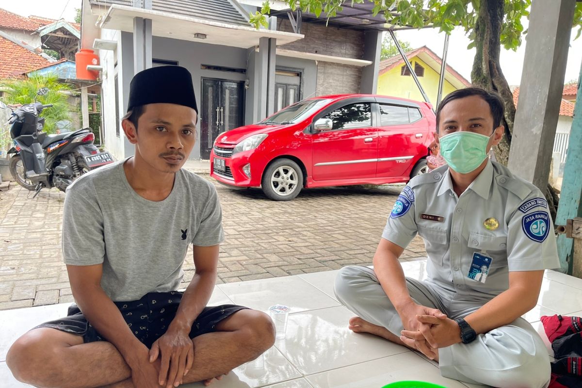 Jasa Raharja Tangerang serahkan santunan meninggal dunia kecelakaan di Jl. Raya Kutruk Kec. Jambe Kab. Tangerang