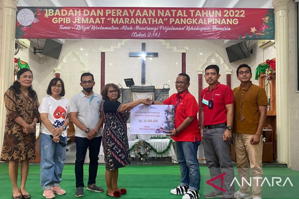 Telkom Witel Babel Serahkan Bantuan Dana Kasih ke Rumah Ibadah GPIB Jemaat Maranatha Pangkalpinang