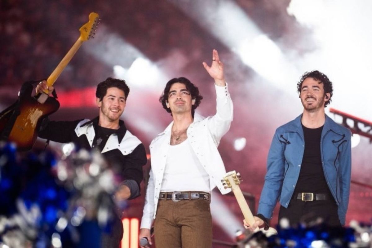 Jonas Brothers ucapkan selamat tinggal 2022