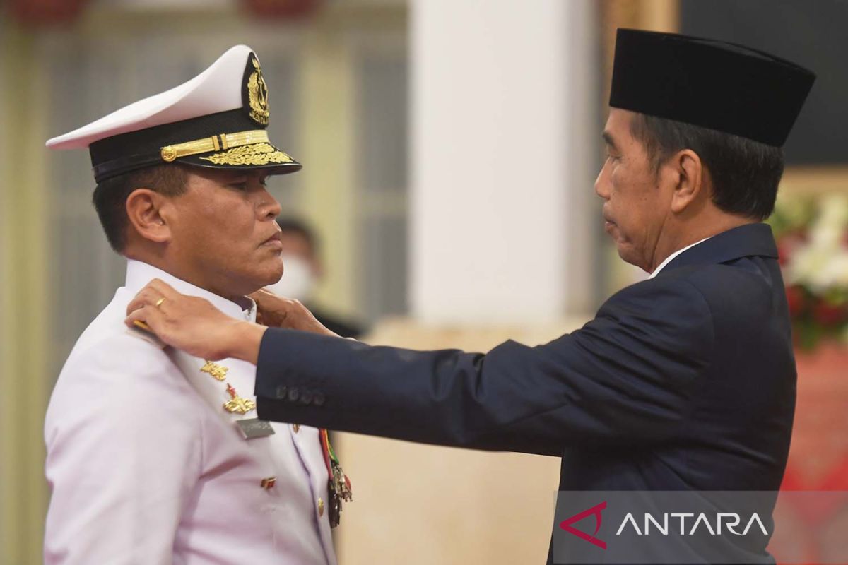 President Jokowi inaugurates Muhammad Ali as Navy chief of staff