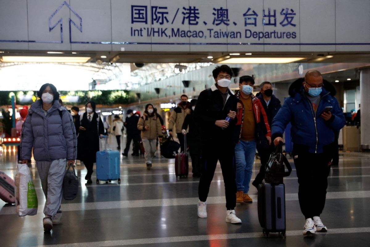 AS wajibkan hasil tes negatif covid bagi pelaku perjalanan dari China