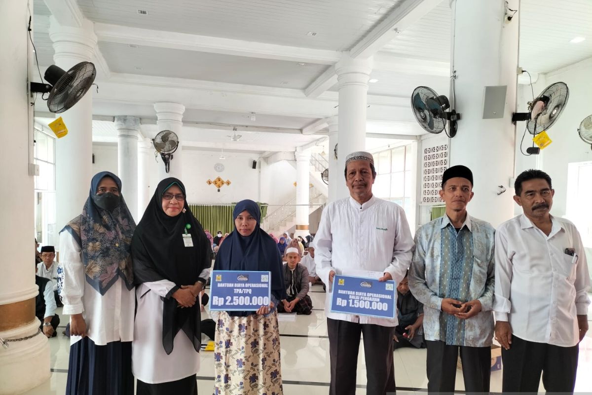 Baitul Mal Banda Aceh salurkan zakat senif ke 330 lembaga pengajian