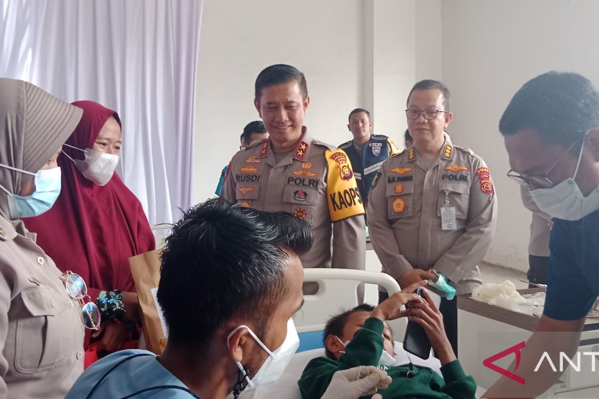 Polda Jambi gelar sunat massal