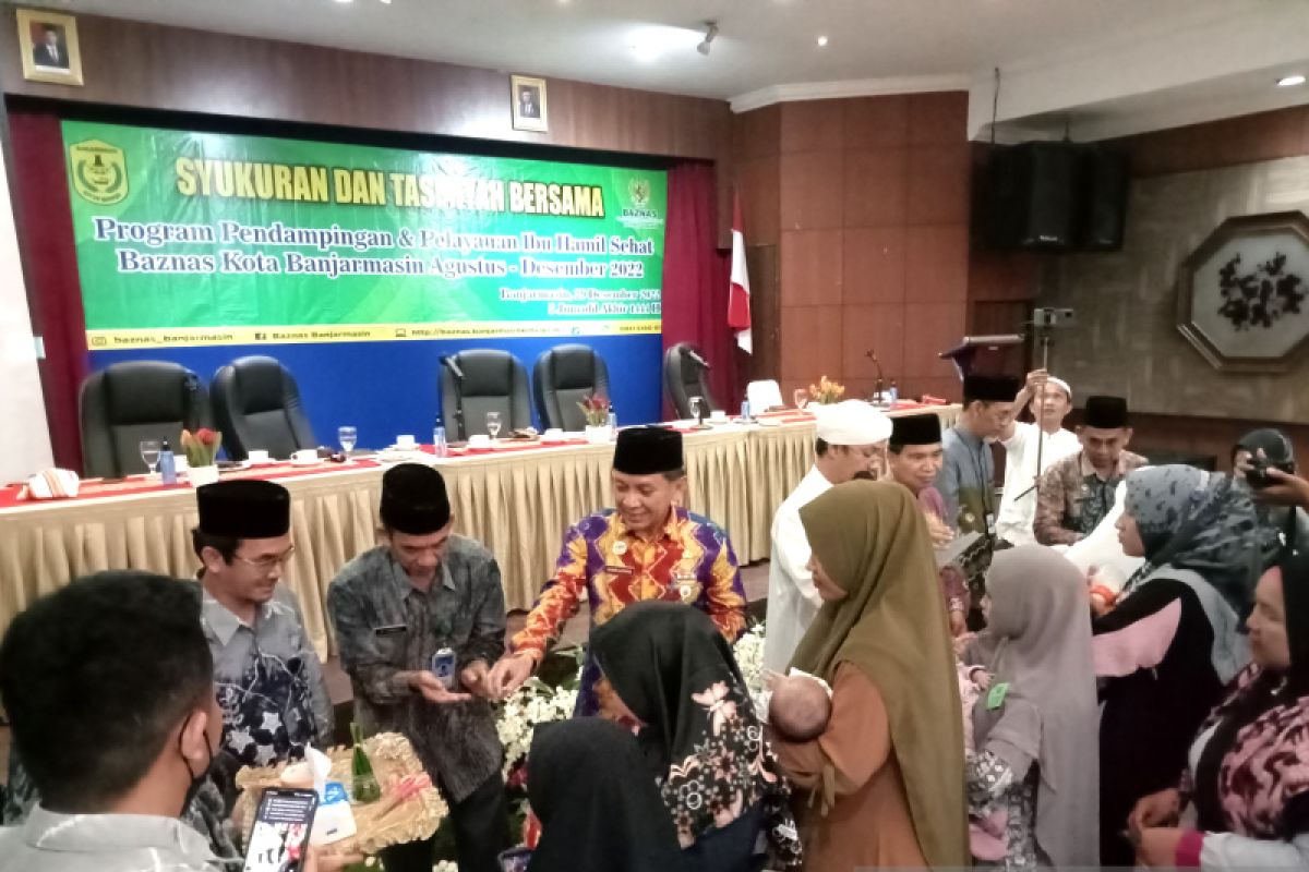 Baznas Banjarmasin gelar acara pemberian nama anak secara massal