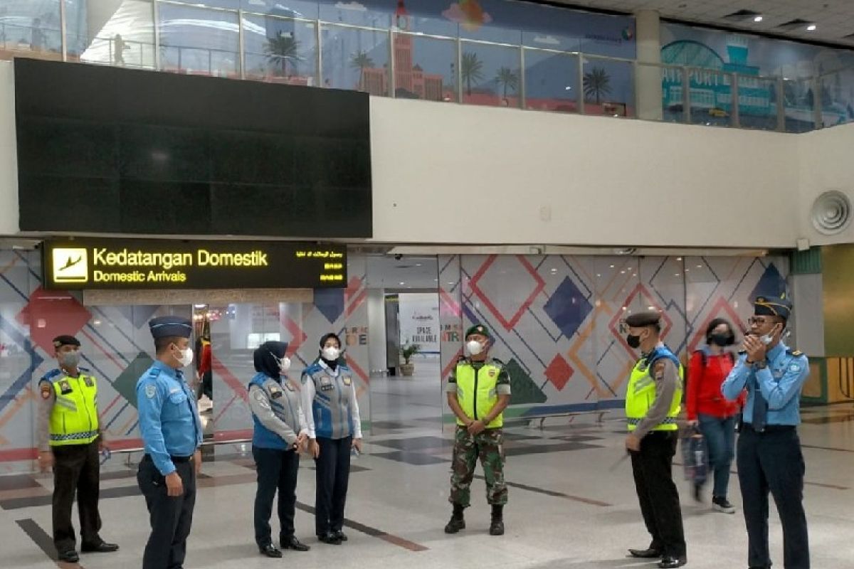 Pastikan keamanan Bandara Kualanamu, petugas gabungan rutin berpatroli