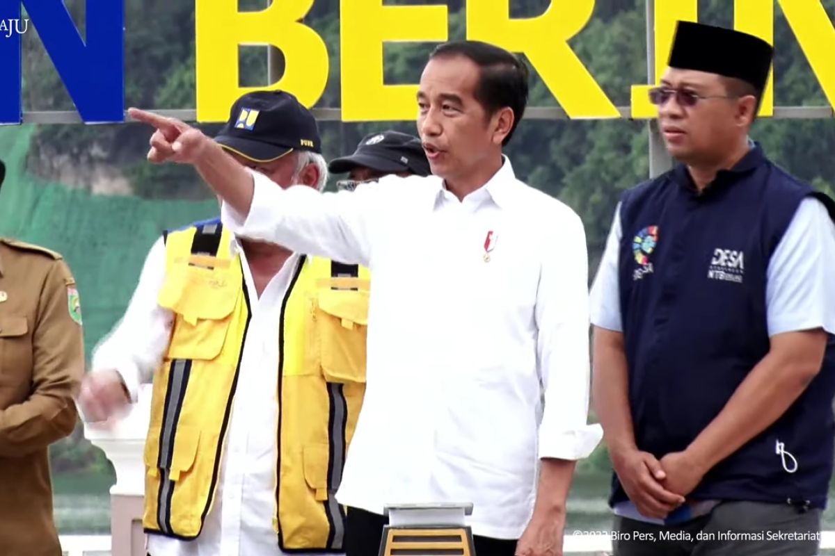 Presiden Jokowi meresmikan Bendungan Beringin Sila di Sumbawa