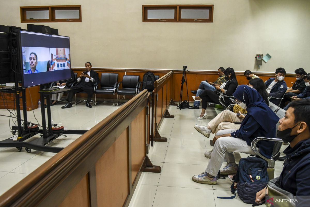 Kriminalitas kemarin, sidang Nikita Mirzani hingga vonis Roy Suryo