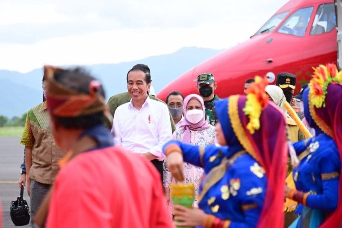 Presiden Jokowi tinjau hunian tetap di Bima hingga resmikan bendungan di Sumbawa