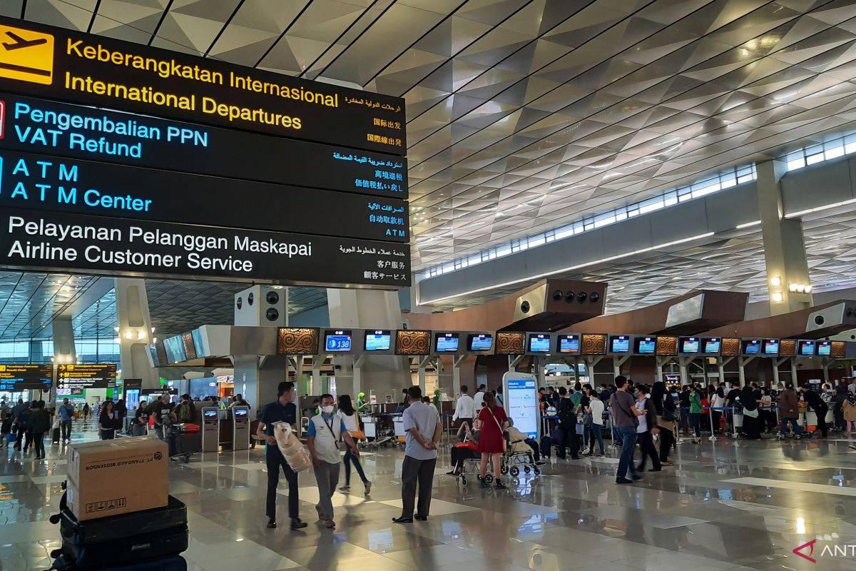 KKP Bandara Soetta tetap perketat prokes meski PPKM dicabut