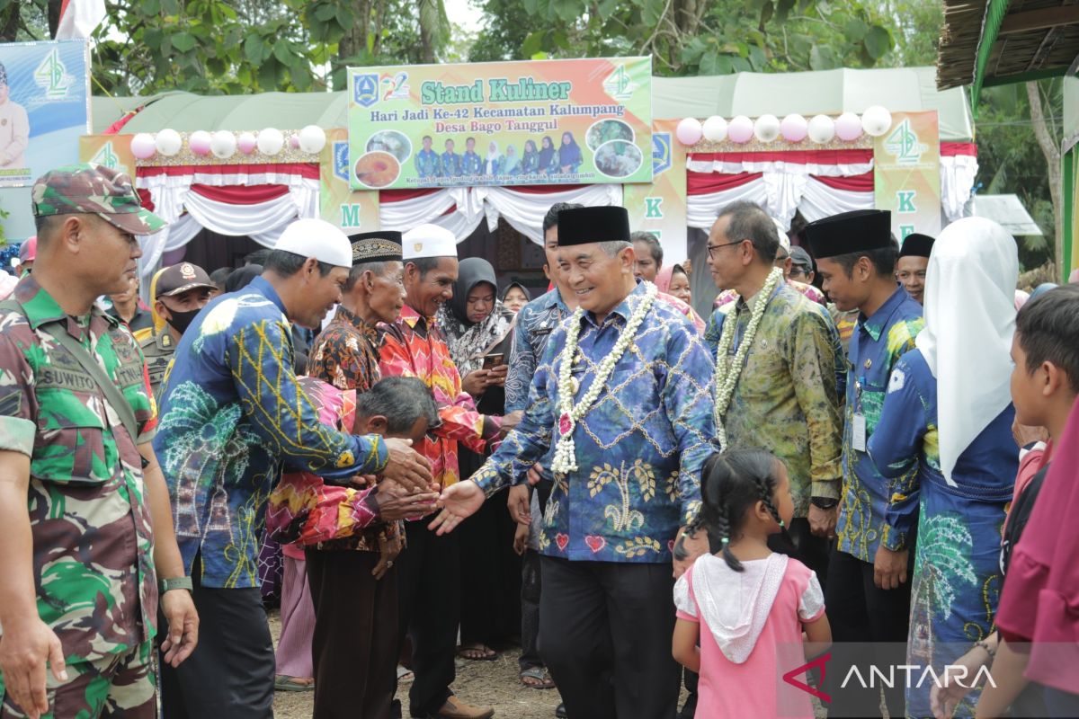 Kecamatan Kalumpang gelar puncak hari jadi ke-42