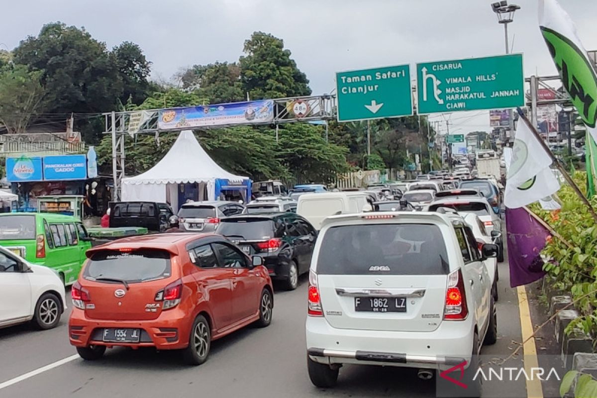 Polisi perkirakan volume kendaraan di Puncak Bogor meningkat 25 persen