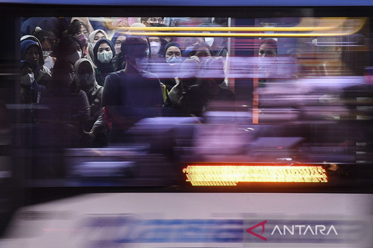 TransJakarta tambah 30 armada angkutan saat malam Tahun Baru 2023