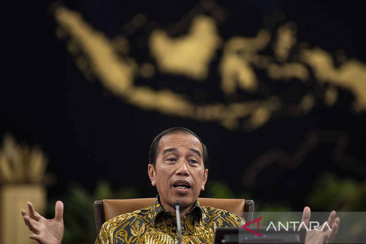 Presiden Jokowi resmi mencabut kebijakan PPKM