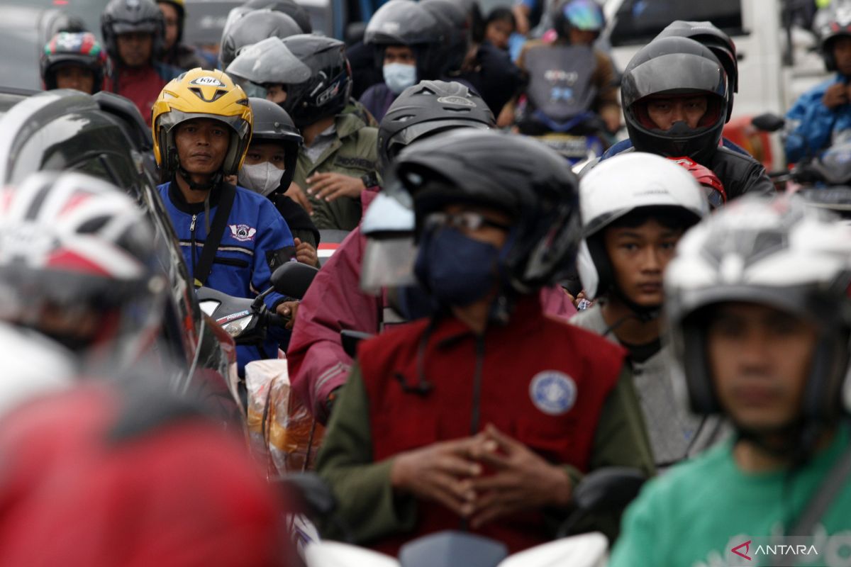 Pakar minta RI ikuti aturan baru WHO terkait penggunaan masker