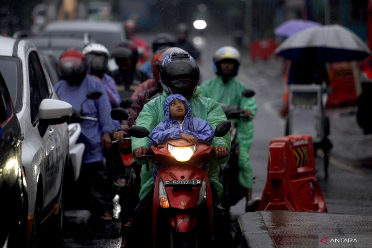 BMKG prediksi potensi puncak cuaca ekstrem di Bogor kembali terjadi pada Februari