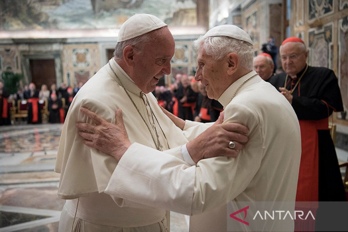 Fransiskus: Mundur sebagai paus jangan jadi "kebiasaan"