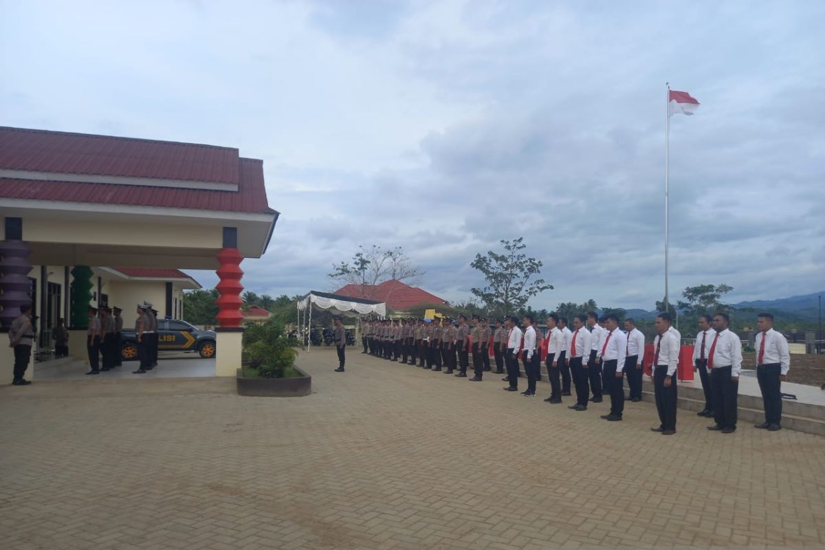 28 Perwira dan Bintara Polres Gorontalo Utara naik pangkat