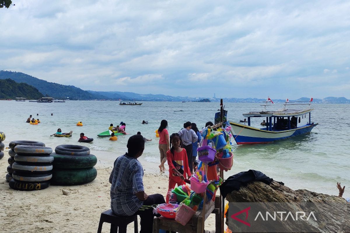Wisatawan luar daerah mulai ramai kunjungi tempat wisata di Lampung