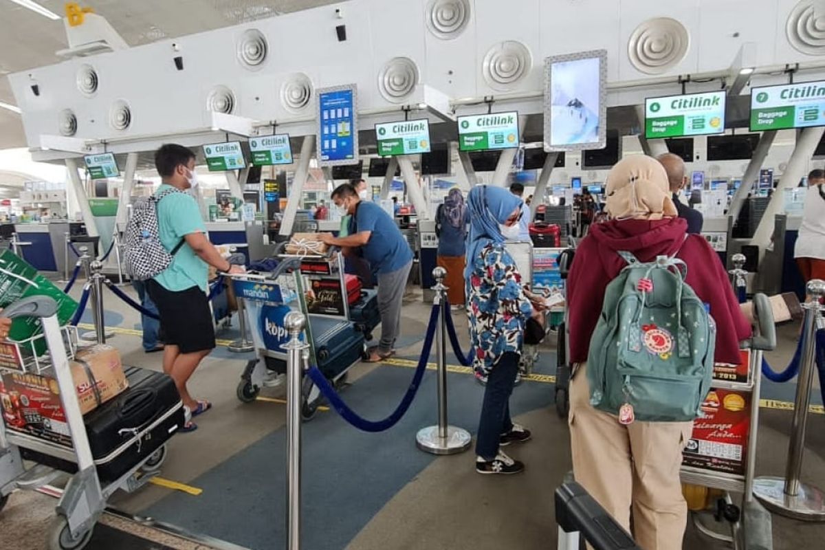 Jumlah penumpang di Bandara Kualanamu H-2 Tahun Baru 21.710 orang