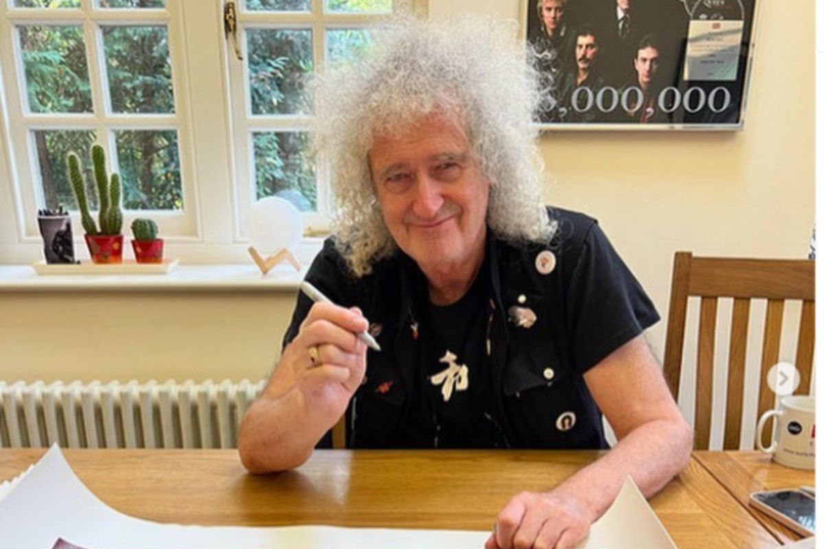Brian May Gitaris Queen masuk daftar terima  penghargaan Tahun Baru pertama Raja Charles