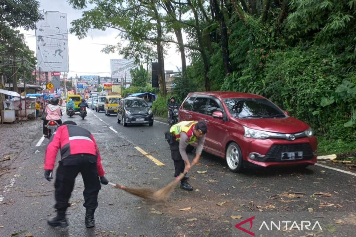 BPBD Cianjur: Warga-wisatawan tetap siaga dan waspada bencana alam