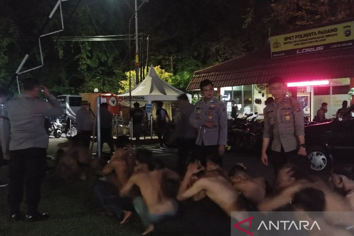 Polresta Padang jaring puluhan pelaku tawuran di malam tahun baru