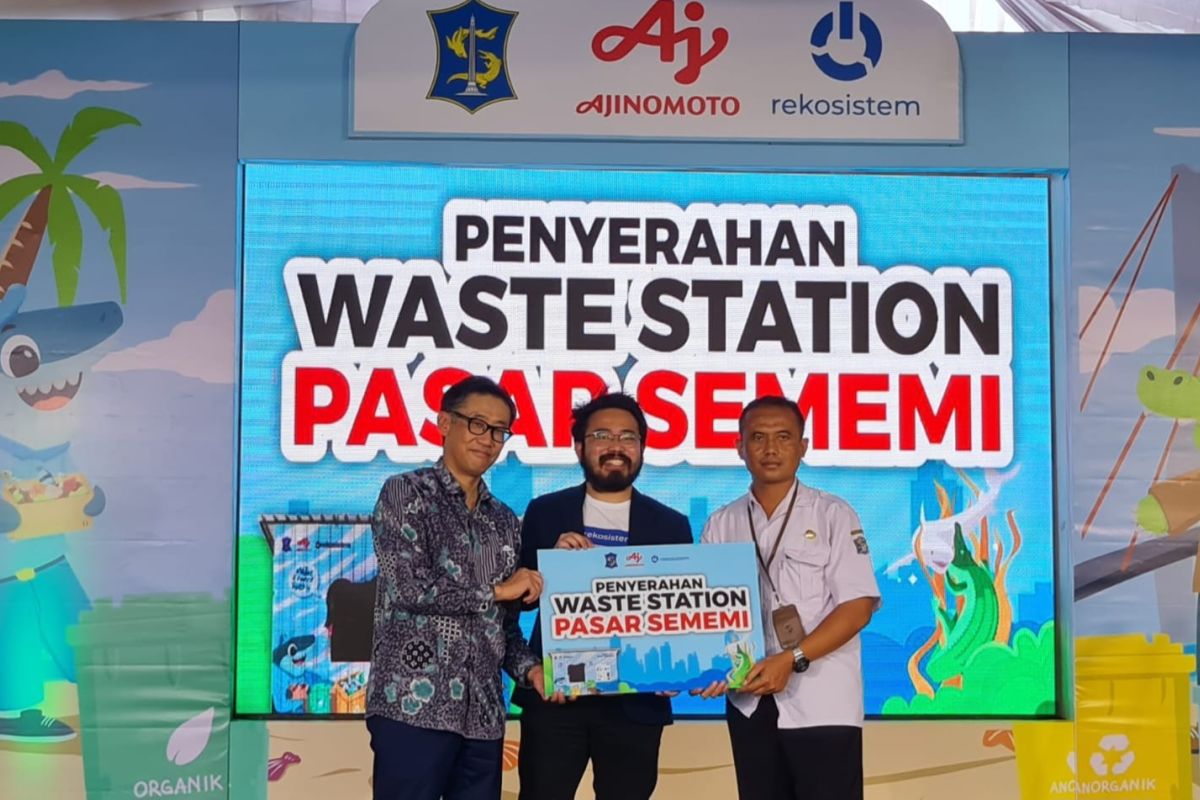 Ajinomoto hadirkan fasilitas "waste station" di Pasar Sememi, Surabaya