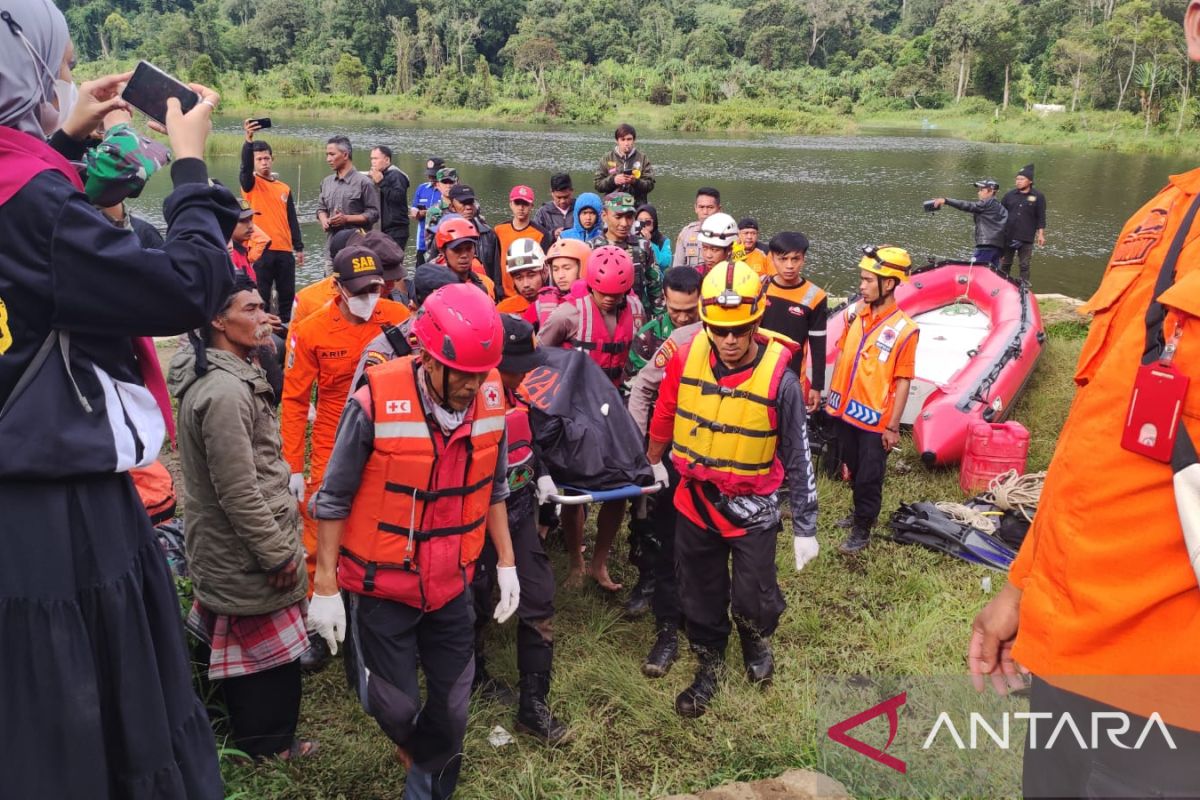 Dua wisatawan meninggal tenggelam di Danau Situgunung Sukabumi