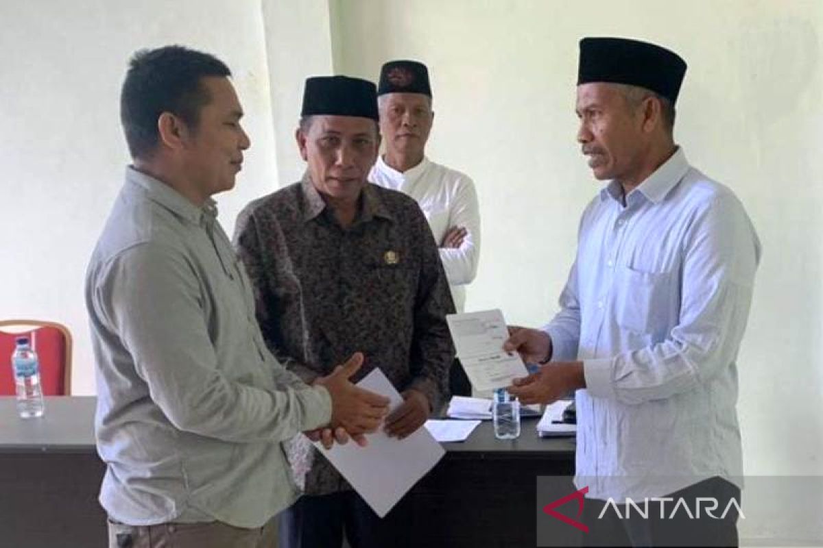 Pemkab Aceh Barat serahkan bantuan kepada 102 pelaku UMKM, ini tujuannya