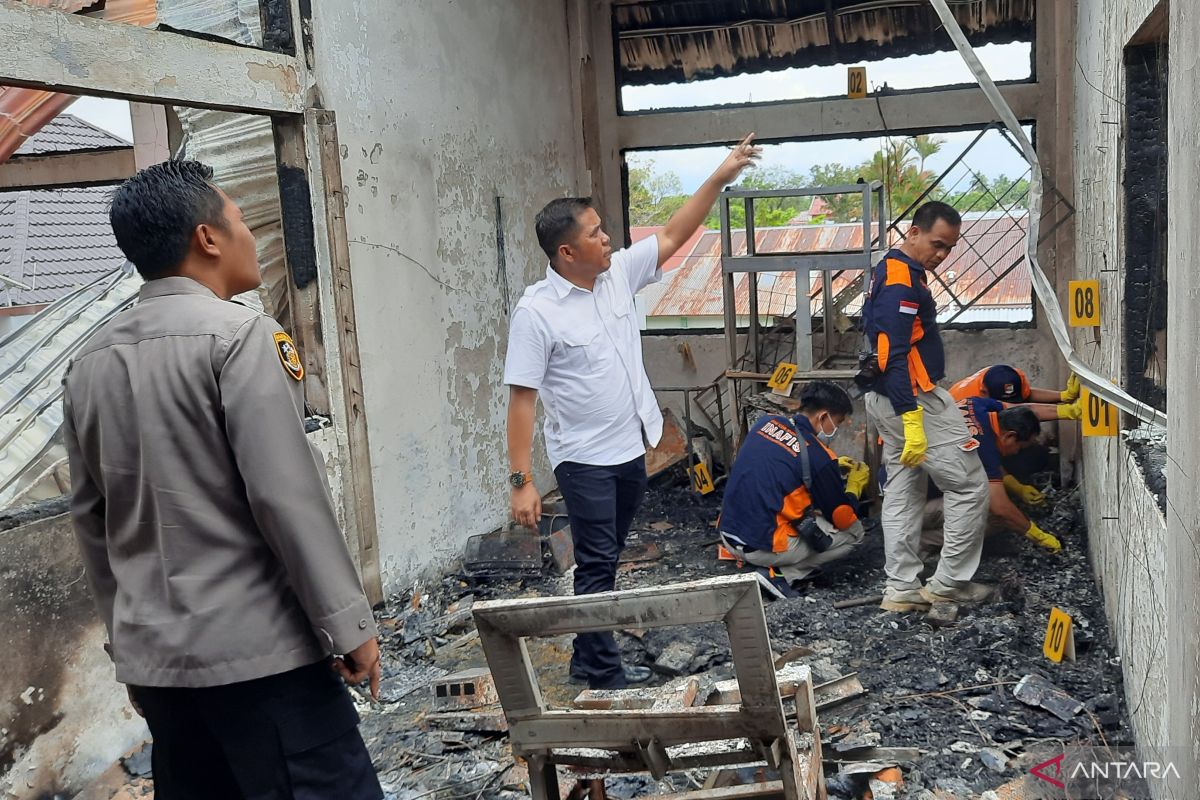 Polisi selidiki penyebab kebakaran di SMKN 2 Pariaman